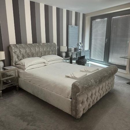 Bond Street Luxury Apartment Central 첼름스퍼드 외부 사진